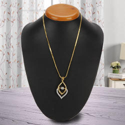Extravagant Impulse Gold Plated Necklace with Fernanda Pendant Extravagant Impulse Gold Plated Necklace with Fernanda Pendant