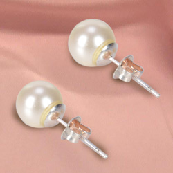 Off White Shaded Eye catching Genuine Pearl Tops Earrings Set Off White Shaded Eye catching Genuine Pearl Tops Earrings Set