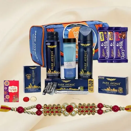 Classic Park Avenue Mens Grooming Set with Rakhi N Chocolate Assortment