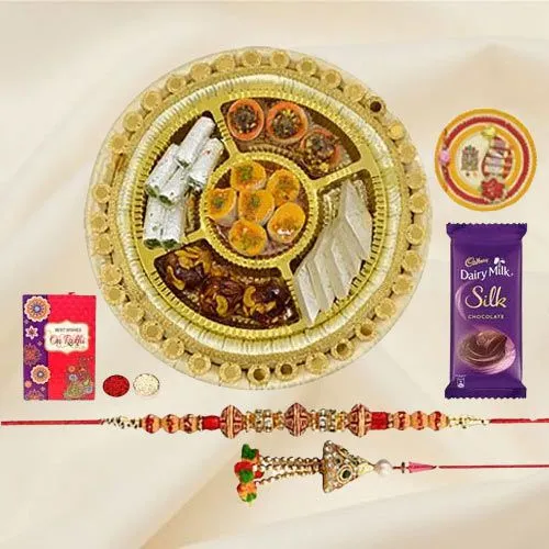 Raja Rani Lumba set with Kaju Sweets Binge