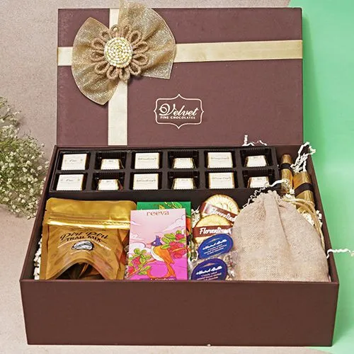 Rakhi Box with Chocolate Delights
